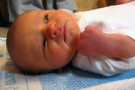 Infezioni infantili: i microbi passati al bambino dipendono dal tipo di parto