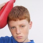 Cefalee ed emicranie negli adolescenti: colpa dello stile di vita